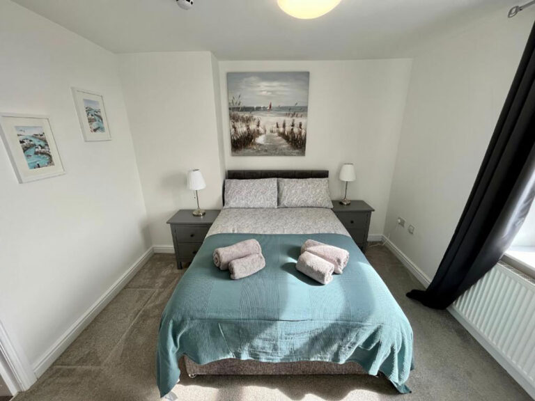 bedroom booking3 768x576