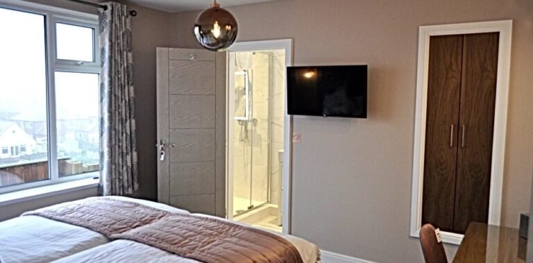 crows nest bedroom espanse apartments 768x379