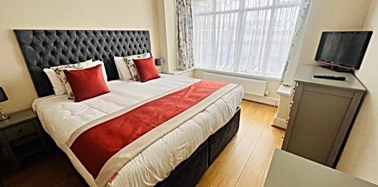 fishermans friend bed1 expanse apartments 768x380