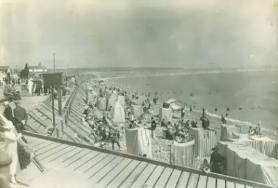 Get Your Kit On!!! Bathing in the Sea in the Early 20th Century